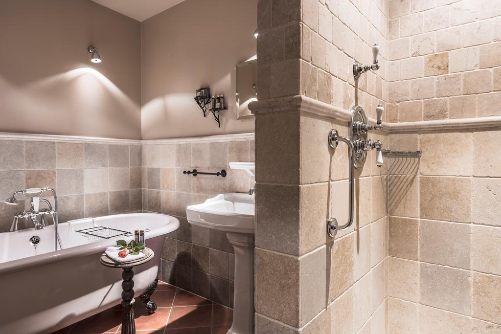 איפר Main Street Hotel מראה חיצוני תמונה